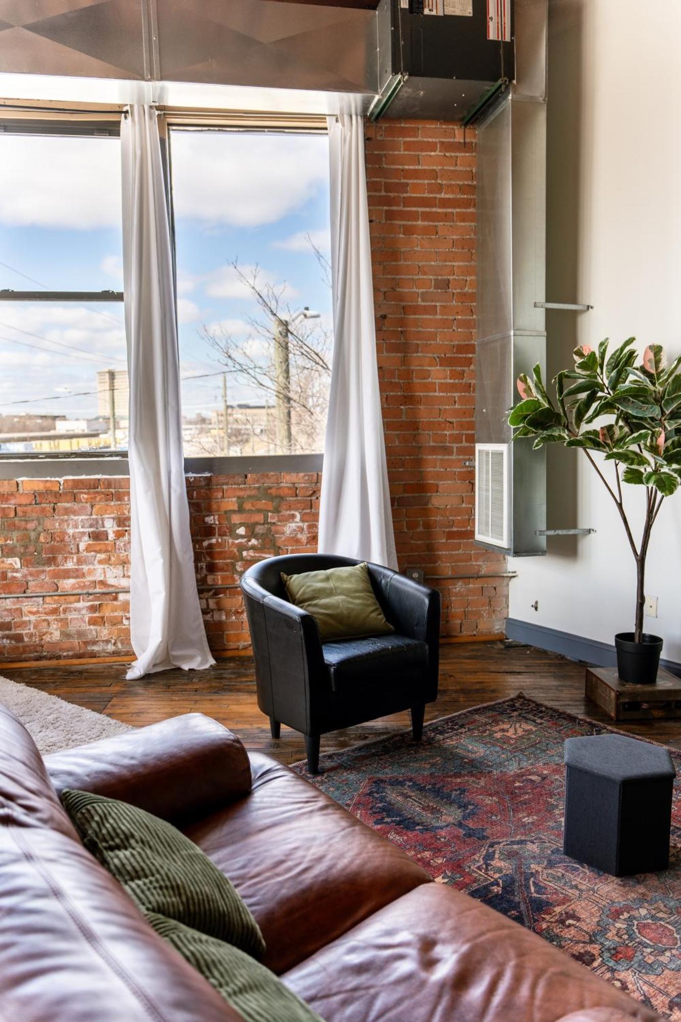 420 Friendly Canada Bridge View Loft Downtown Free Parking ดีทรอยต์ ภายนอก รูปภาพ