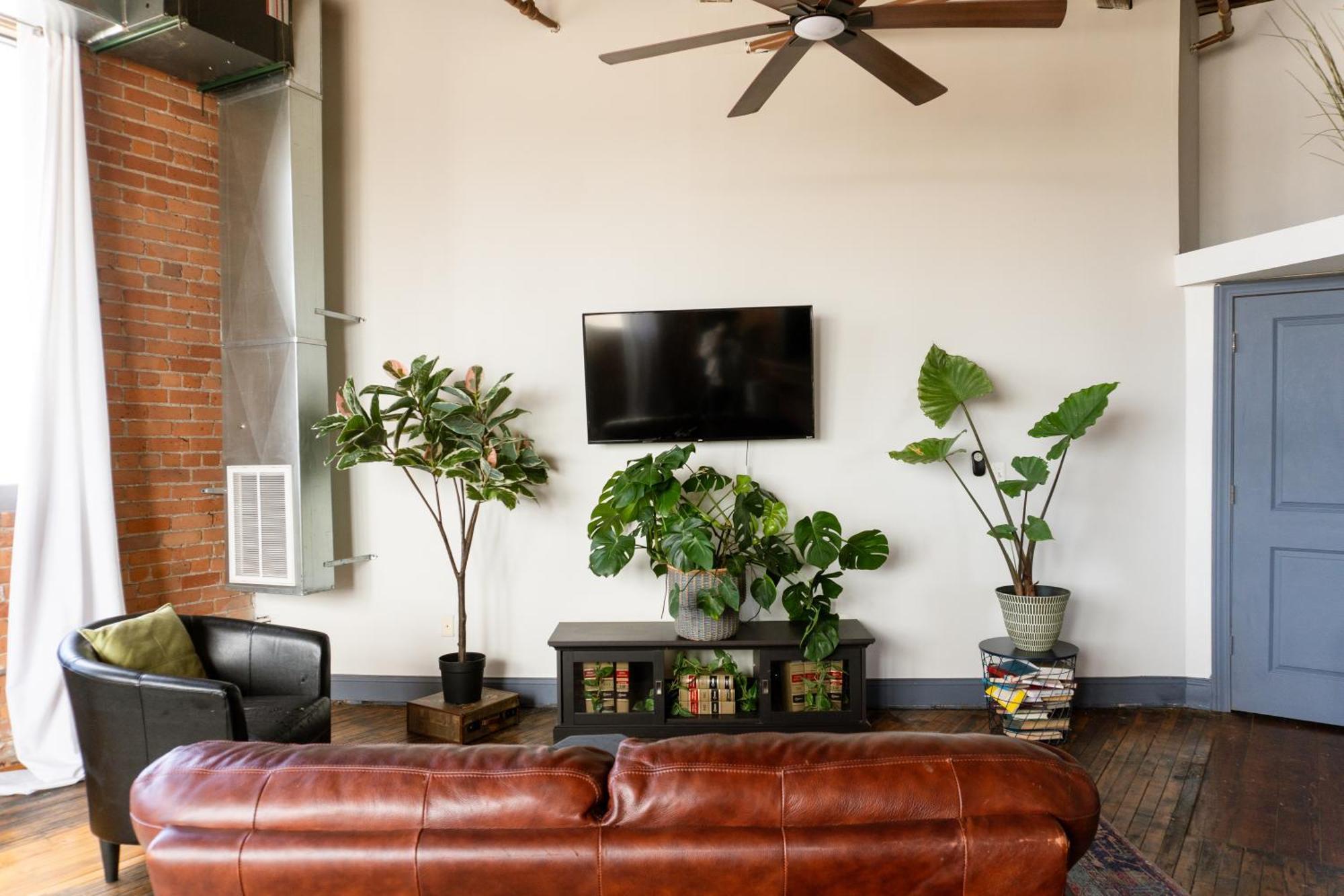 420 Friendly Canada Bridge View Loft Downtown Free Parking ดีทรอยต์ ภายนอก รูปภาพ